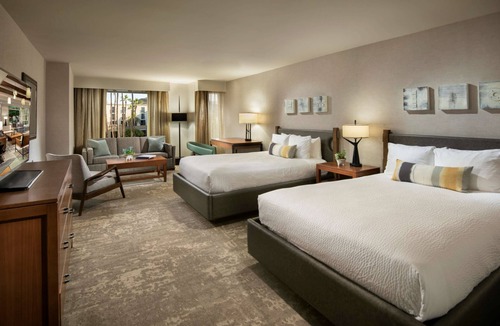 Tempe Hotel | Tempe Mission Palms, a Destination by Hyatt Hotel
