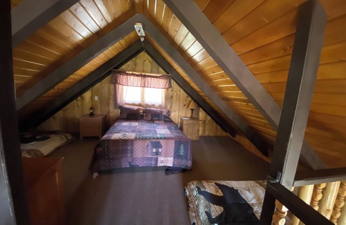 Meadow Lark Lake Hotel | Ten Sleep Timberline Chalet: Cozy Forest Hideaway with WiFi, Views & Solitude