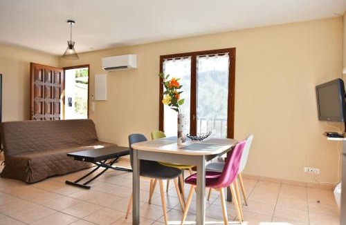 Farinole Apartment | Terrasse panoramique ensoleillée avec vue mer