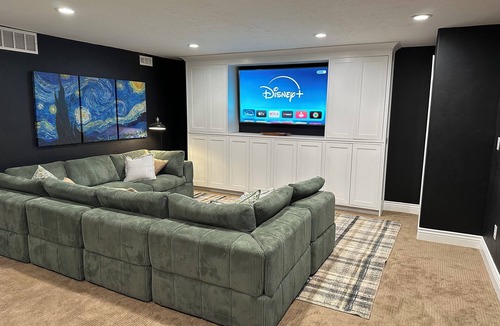 Ephraim House | Tesla Charger-11 Beds-Large Home at the Mouth of Ephraim Canyon.