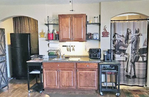 Centerra Apartment | The 1940's AVIATOR's Master Suite Studio ~BUDGET friendly! Stellar Location!