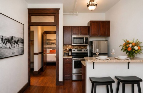 Dillon Hotel | The Andrus Hotel
