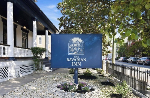 Covington Condo | The Bavarian Inn 5 Artsy Gem