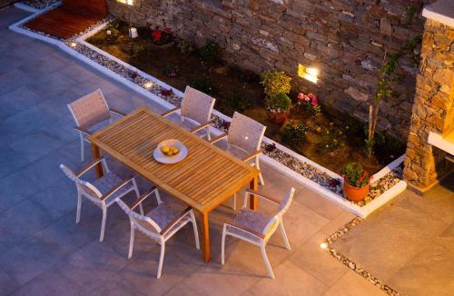 Artemonas Apartment | The Be House