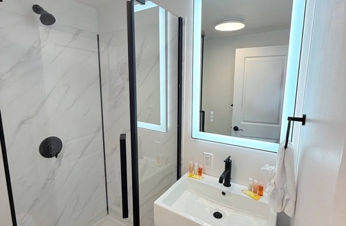 East Village Hotel | The Beau Hotel Gaslamp Quarter San Diego