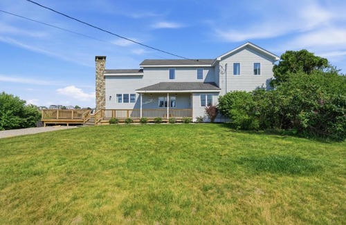 Matunuck House | The Blue Heron