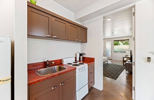 Kayenta Condo | The Blue Moon - Ground Floor Suite w/Red Rock Views