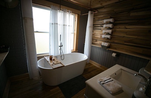 Pine Ridge Apartment | The Brick at the Red River Gorge - North Loft
