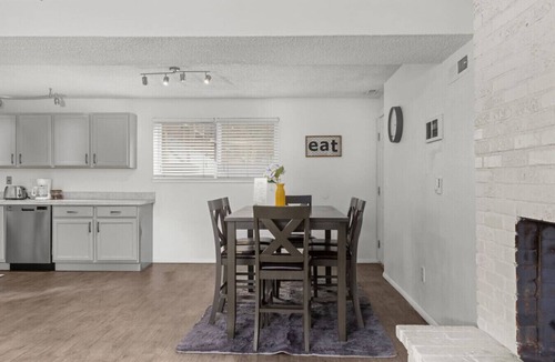 Hillcrest House | The Bunker | Garden-Level Retreat Pet Friendly Fenced Yard Fireplace Near Downtown & BSU