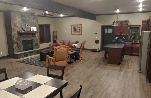 Priest River House | The Bunkhouse, charming 2-bedroom farmhouse