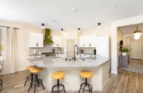 Coachella House | The Camp - Private pickleball court and pool close to festivals/golf