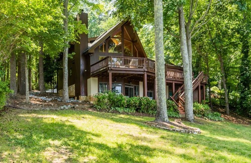 Littleton House | The Chateau at Ferncliff | Beautiful Main Lake Views