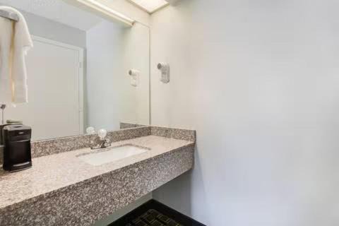 Georgetown Hotel | The Cherrywood Inn
