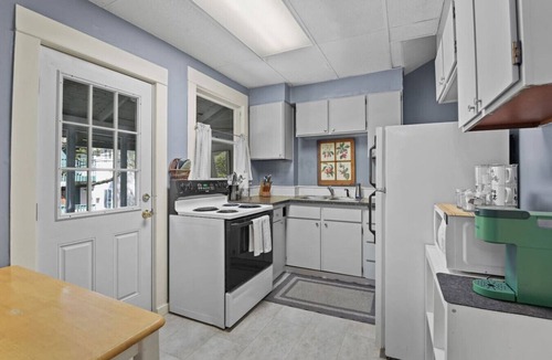 Manito House | The Cityside Retreat