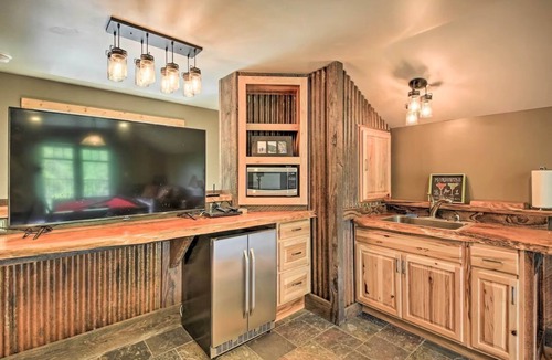 Troy Cabin | The 'Cool Creek Ranch' w/95 Acres on Yaak River