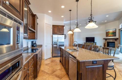Hurricane House | The Courtyard at Sand Hollow Resort