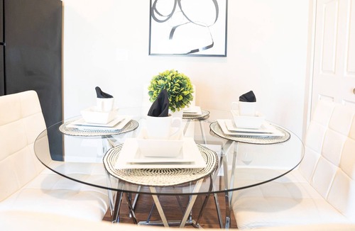 Easton Apartment | The Cove ( less than a minute from Easton town center )
