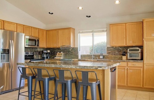 San Tan Valley House | The Cozy Cactus in San Tan Valley, heated POOL! Walk to golf course!
