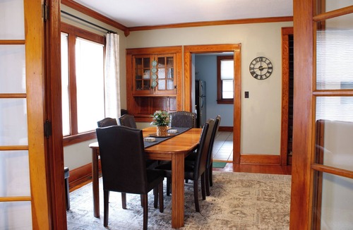 Hamilton House | The Cozy Craftsman ~ Spooky Nook, Miami U, Hospital, 85inTV, Downtown Hamilton