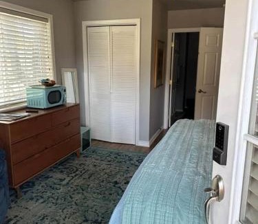 Hailey Bed & Breakfast | The Dandelion SV-Drift. B&B, Reimagined