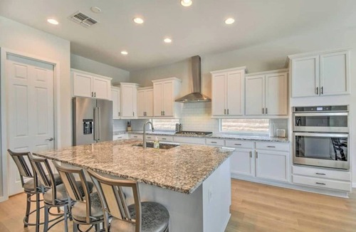 Estrella Mountain Ranch House | The Desert Jewel in Lucero w/Private Pool, Jacuzzi, Pool Table!