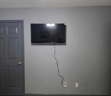 Elizabethtown Apartment | The E-Town Retreat 2BR townhouse close to Downtown