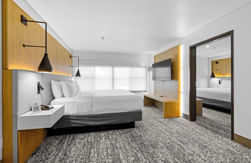 McCall Hotel | The Evergreen Hotel