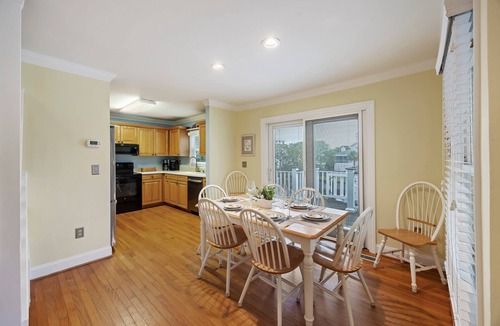 Pelican Bay House | The FAMILY Spot in Wild Dunes - Walking Distance to Beach - Pool Access