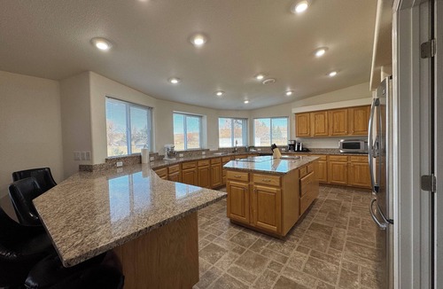 Steptoe House | The Farmhouse @ Link'd Hearts Ranch 3 BD/2 BA Home Great View, Tons of Upgrades