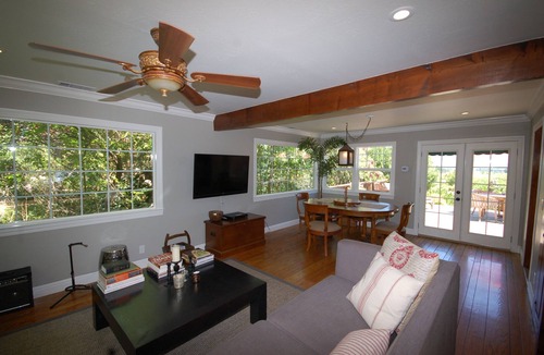 Oak Knoll House | The Farmhouse Vineyard