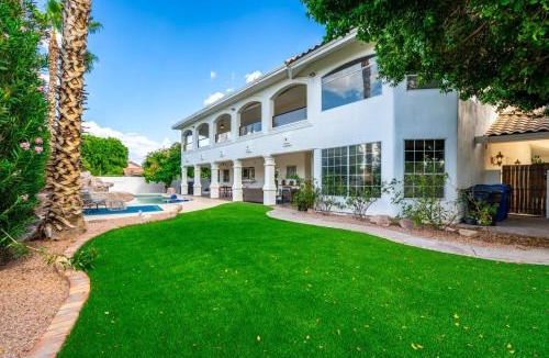 Mesa Villa | The Gatsby Villa - Hotel Homes