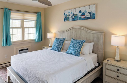 Charlestown Hotel | The General Stanton Inn