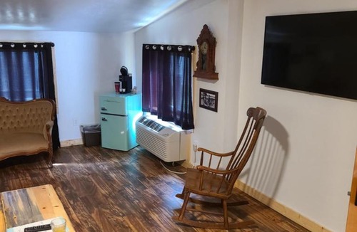 Idaho City Hotel | The Gold Mine Hotel