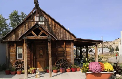 Manti House | the "Granary" hosted by Marilyn and Larry