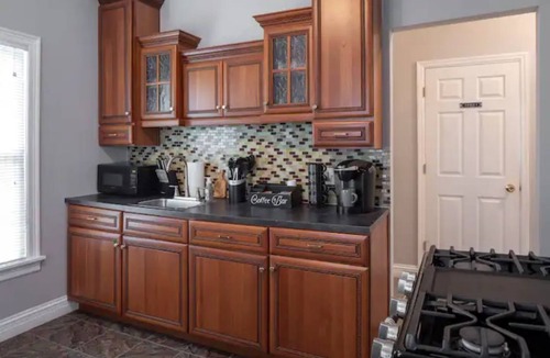 Lindenwald House | The Grupenhaus - Entire two level duplex