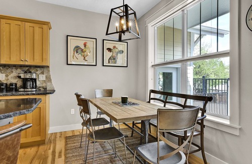 Garden City House | The Hearth Luxury Home Gym Access, Seasonal Pool
