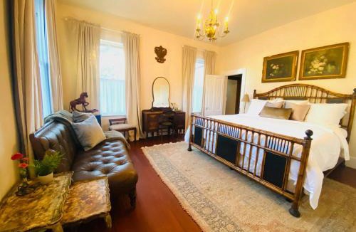 Los Alamos House | The Heritage House of Los Alamos