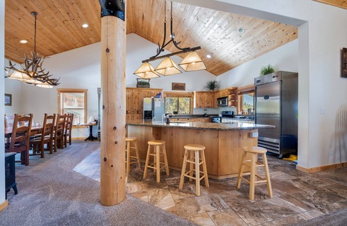 Island Park Cabin | The Hideaway Lodge