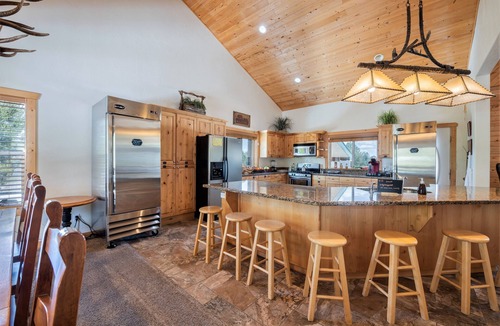 Island Park Cabin | The Hideaway Lodge