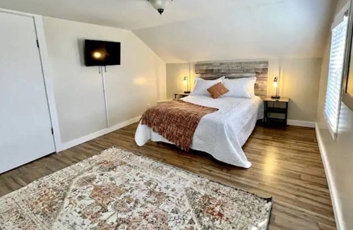 Carbon Hill Other | The Homestead - Renovated 1800’s farmhouse