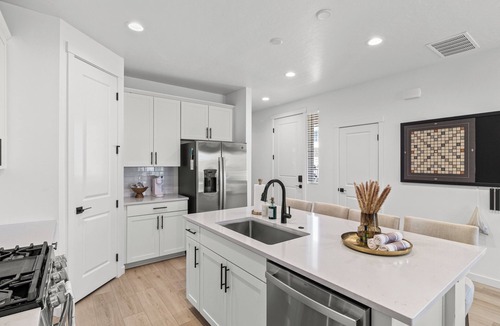 Star House | The Hub Spacious 3 Bed, 3 Bath Getaway in Star, Idaho