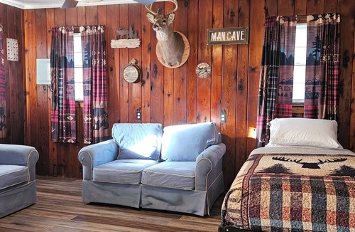 Hillsboro Cabin | The Huntsmen