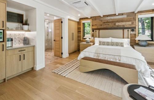 Uptown Sedona Bed & Breakfast | The Joy Sedona - Bed & Breakfast and Luxury Creekside Cabins