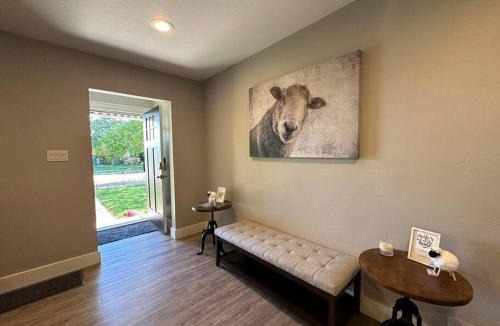 Twin Falls House | The Kimball House/pet friendly/fully fenced