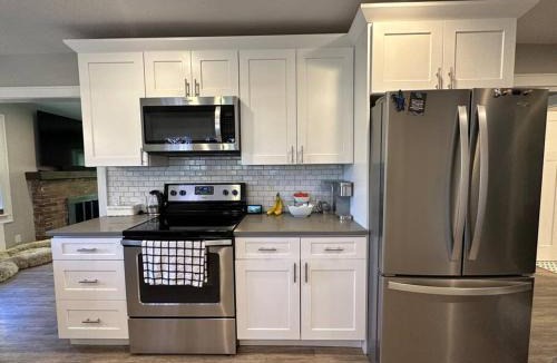 Twin Falls House | The Kimball House/pet friendly/fully fenced