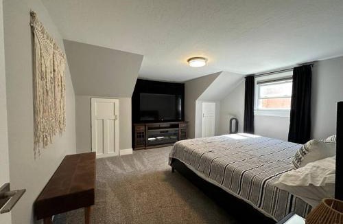 Twin Falls House | The Kimball House/pet friendly/fully fenced