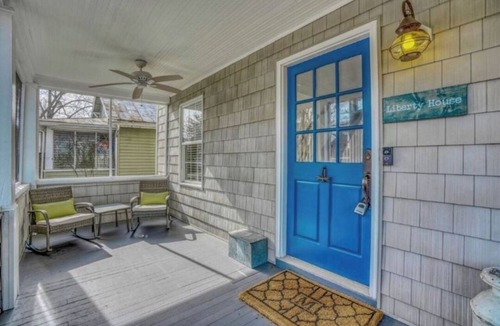 Murray Hill House | The Liberty House - Pristine Reno with parking