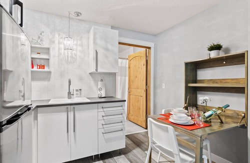 Waterloo Hotel | The Lighthouse Inn & Suites Extended Stay Just off I-69 Exit 334 in Waterloo IN