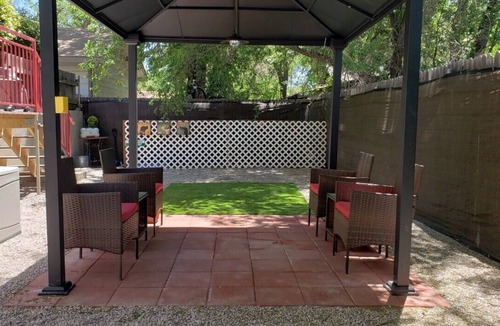 Prescott House | The Lincoln Continental located in the heart of Downtown Prescott