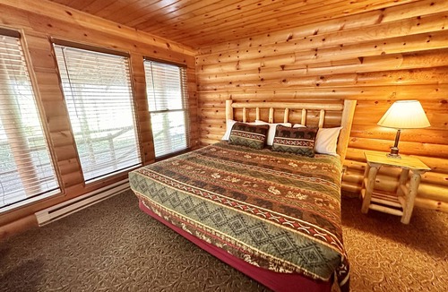 Lolo Hotel | The Lodge At Lolo Hot Springs